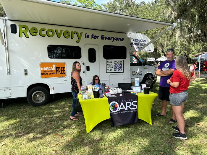 CustomProPrints.Com - Table Runner