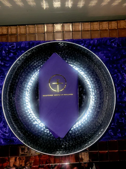 ImprintNow.nl - Custom Foil Stamped Luncheon Napkin