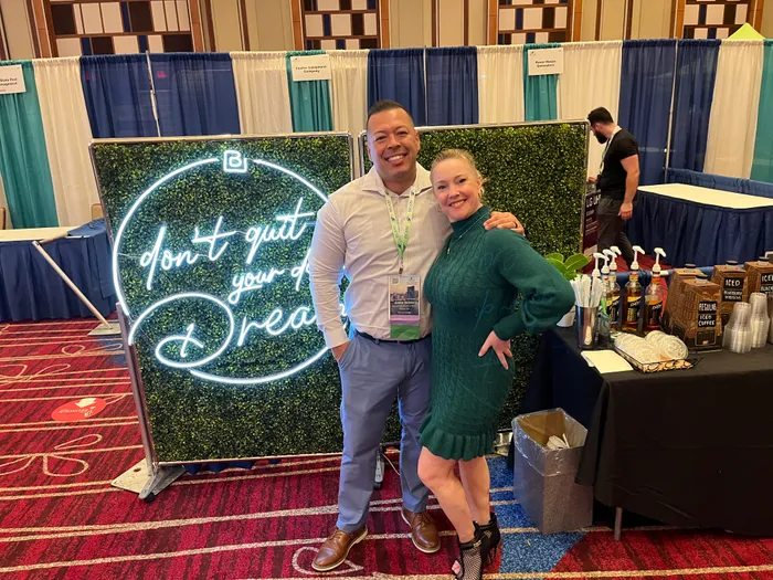 CustomProPrints.Com - Artwork Neon Sign