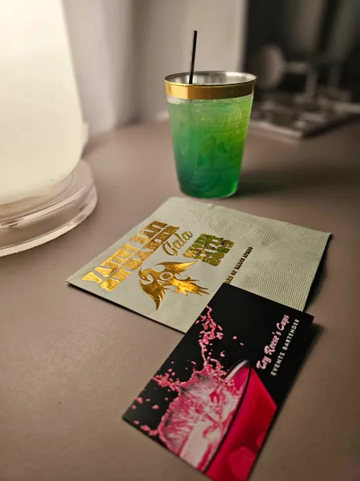 ImprintNow.nl - Custom Foil Stamped Beverage Napkin