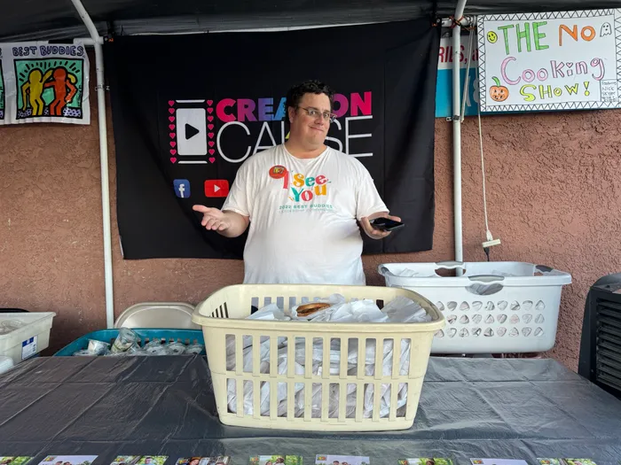 CustomProPrints.Com - Banner