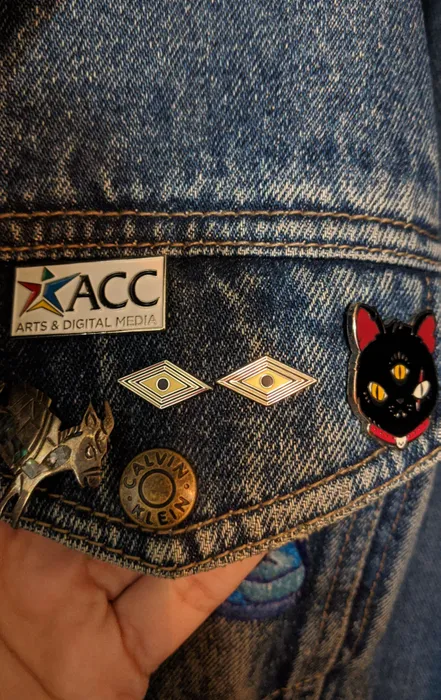 CustomProPrints.Com - Hard Enamel Pin