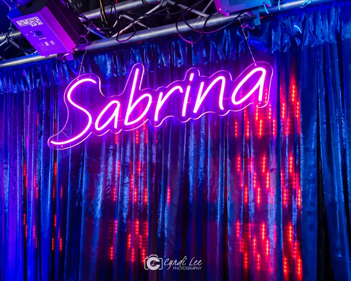 CustomProPrints.Com - Custom Neon Sign