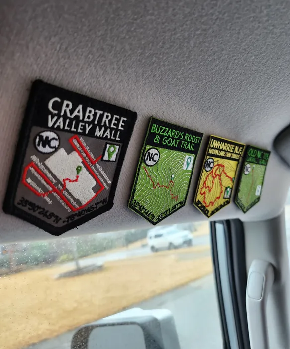 CustomProPrints.Com - Embroidered Patches