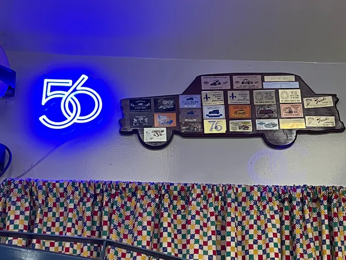 CustomProPrints.Com - Artwork Neon Sign