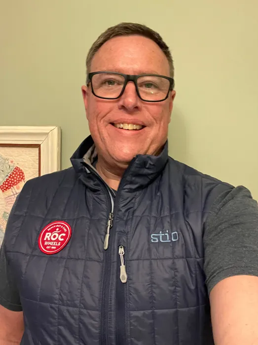 CustomProPrints.Com - Embroidered Patches