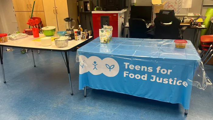 CustomProPrints.Com - Custom Rectangle Table Covers