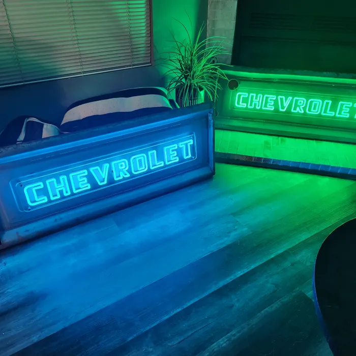 CustomProPrints.Com - Artwork Neon Sign