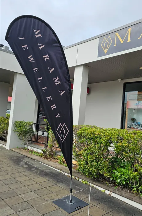 CustomProPrints.Com - Teardrop Flag