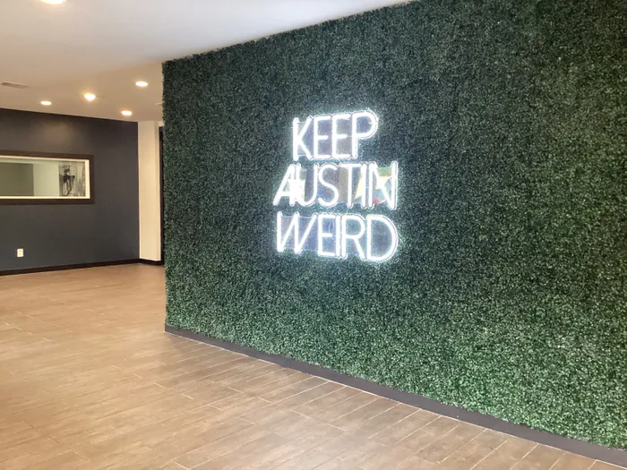 CustomProPrints.Com - Custom Neon Sign