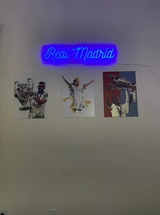 CustomProPrints.Com - Custom Neon Sign