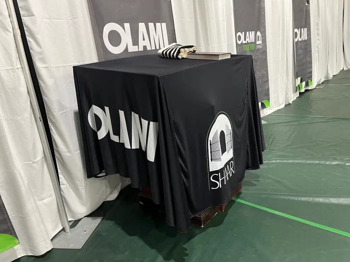 CustomProPrints.Com - Custom Square Table Covers