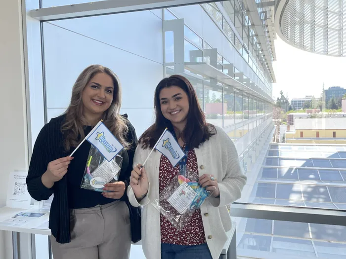 CustomProPrints.Com - Hand Flag