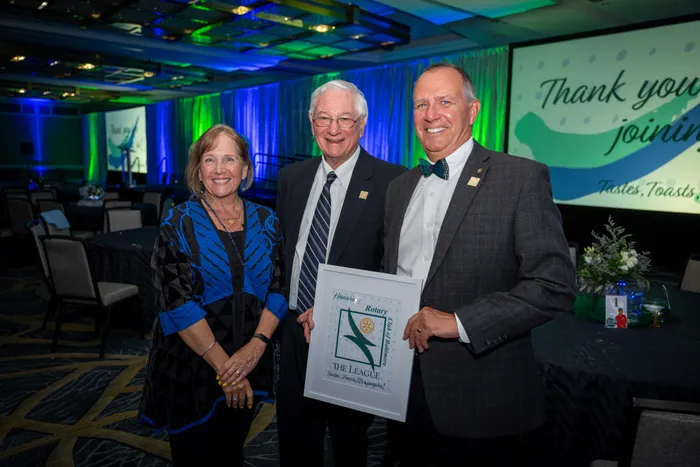 CustomProPrints.Com - Die Struck Pin