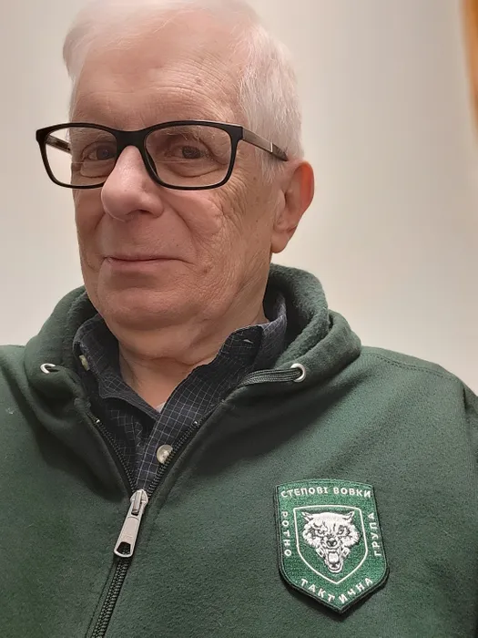 CustomProPrints.Com - Embroidered Patches