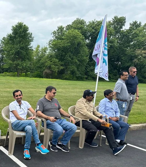 CustomProPrints.Com - Hand Flag