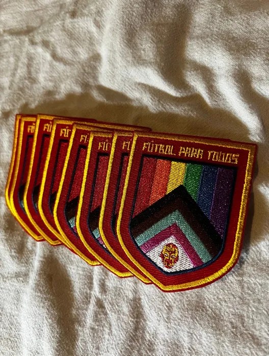 CustomProPrints.Com - Embroidered Patches