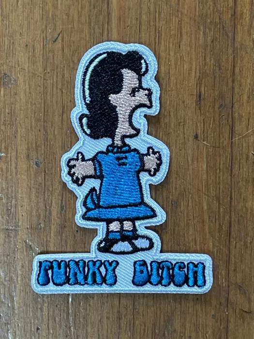 CustomProPrints.Com - Embroidered Patches