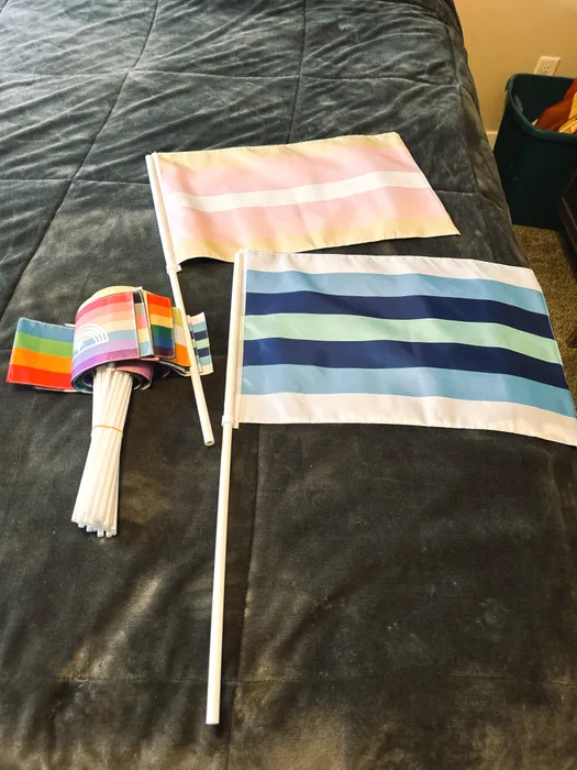 CustomProPrints.Com - Hand Flag