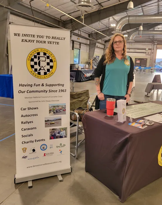 CustomProPrints.Com - Roll Up Banner Stands