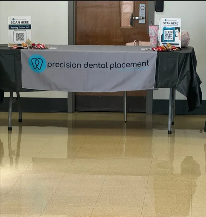 CustomProPrints.Com - Table Runner