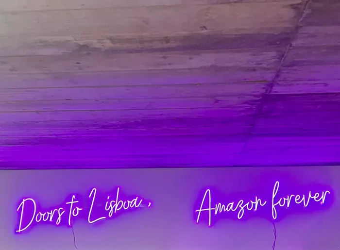 CustomProPrints.Com - Custom Neon Sign