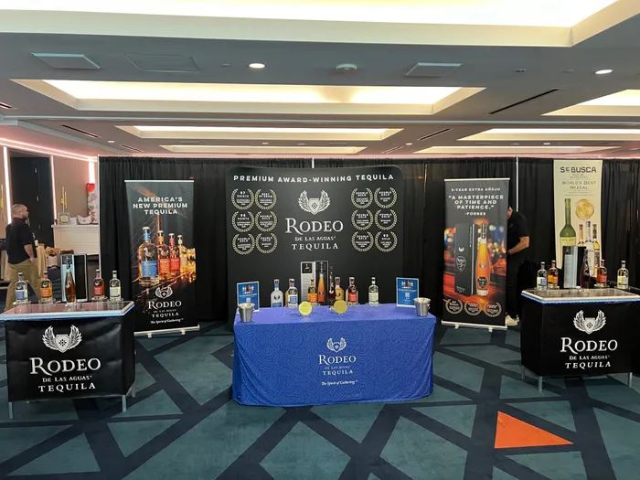 CustomProPrints.Com - Custom Rectangle Table Covers