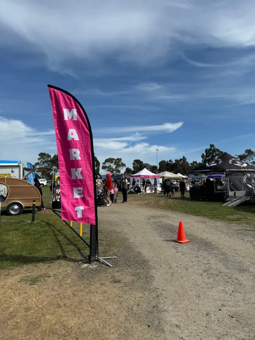 CustomProPrints.Com - Custom Vinyl Banners