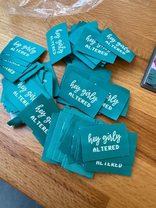 CustomProPrints.Com - Woven Labels