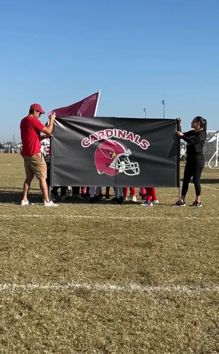 CustomProPrints.Com - Breakaway Vinyl Banners