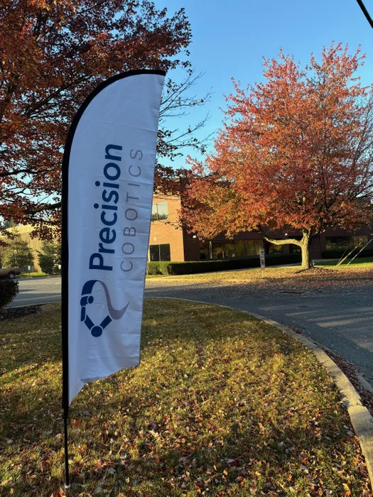 CustomProPrints.Com - Feather Flag