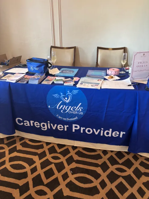 CustomShoeCharm.Com - Insulated Food Bag