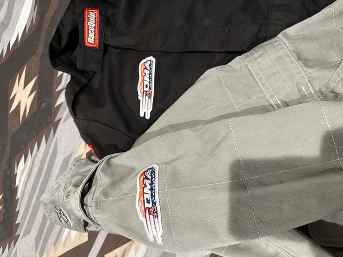 CustomProPrints.Com - Embroidered Patches