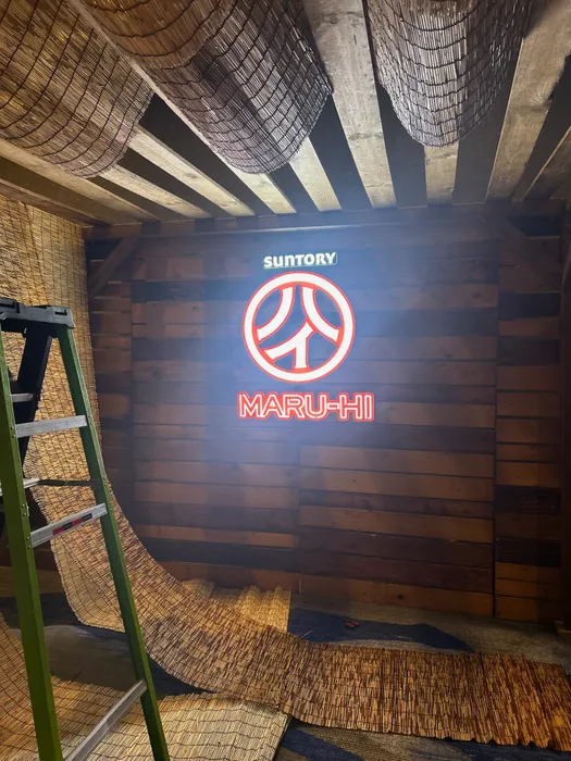 CustomProPrints.Com - Face Lit Sign