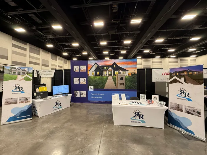 CustomProPrints.Com - Pop Up Straight Displays