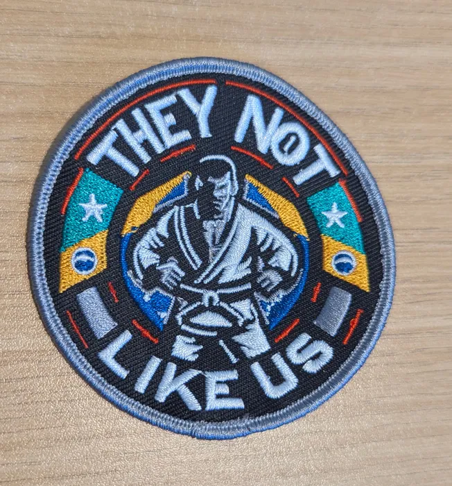 CustomProPrints.Com - Embroidered Patches