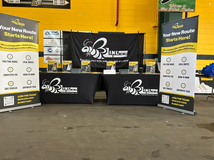 CustomProPrints.Com - Roll Up Banner Stands