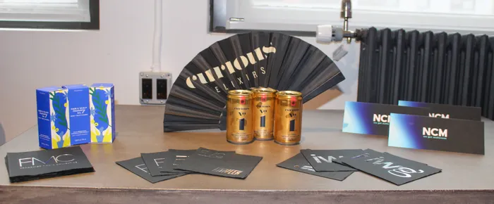 ImprintNow.nl - Custom Foil Stamped Beverage Napkin