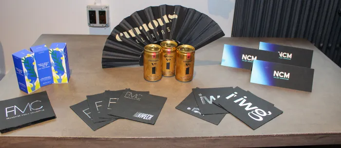 ImprintNow.nl - Custom Foil Stamped Beverage Napkin