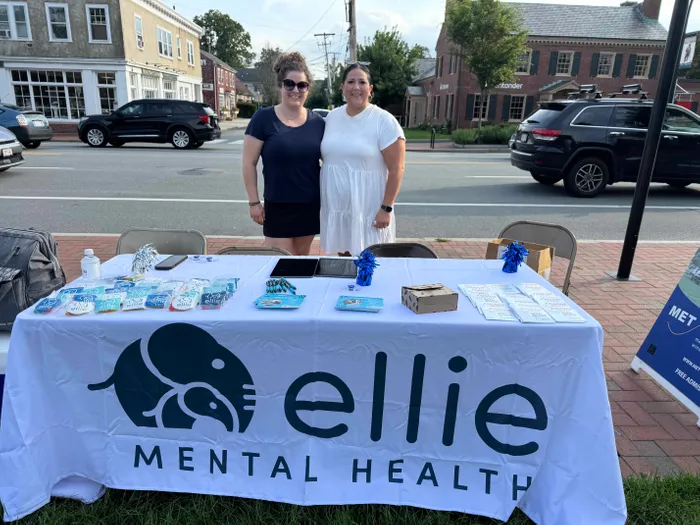 CustomProPrints.Com - Custom Rectangle Table Covers