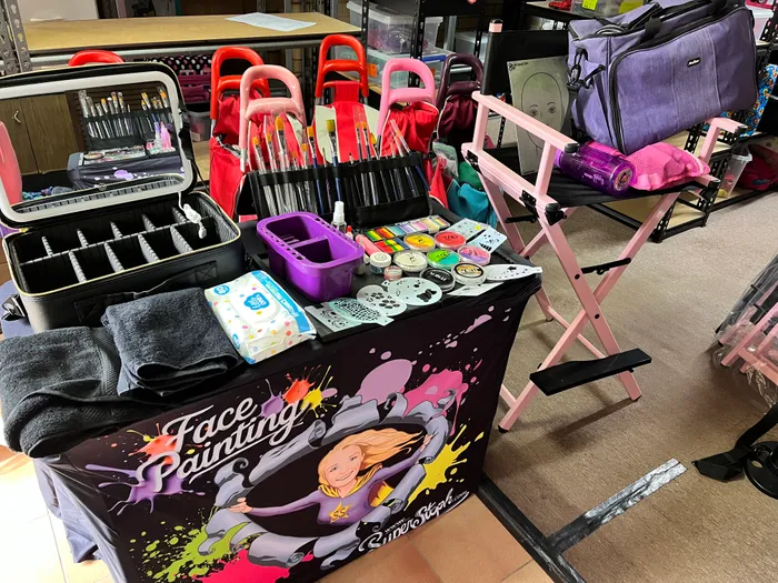 CustomProPrints.Com - Custom Square Table Covers