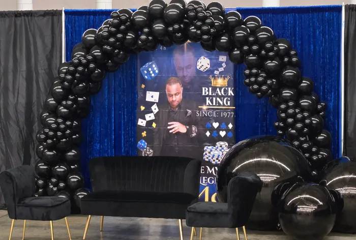 CustomProPrints.Com - Custom Vinyl Banners