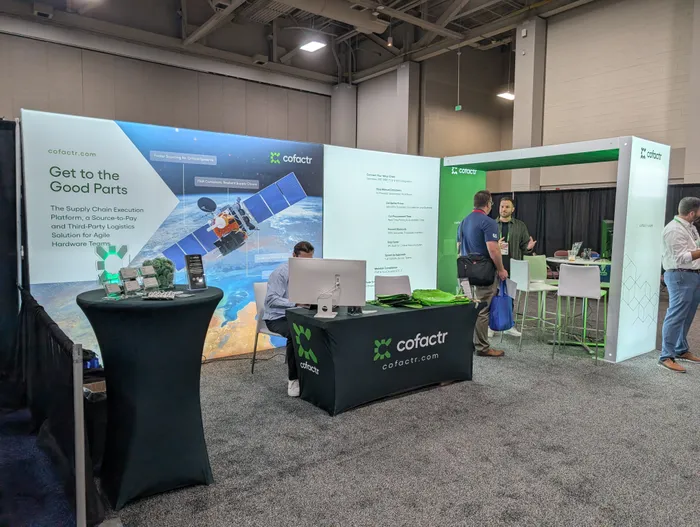 CustomProPrints.Com - Custom Round Table Covers