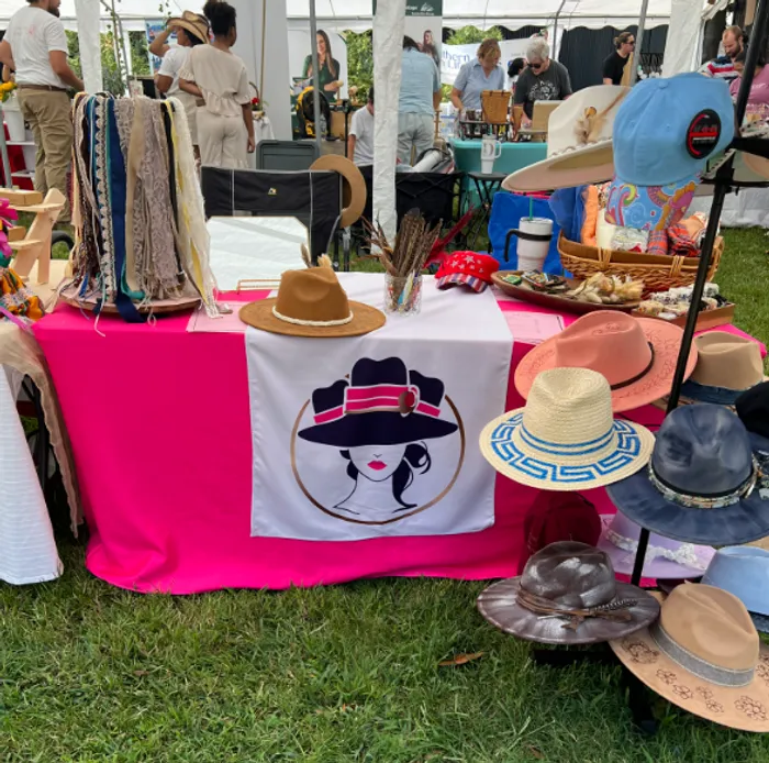 CustomProPrints.Com - Table Runner