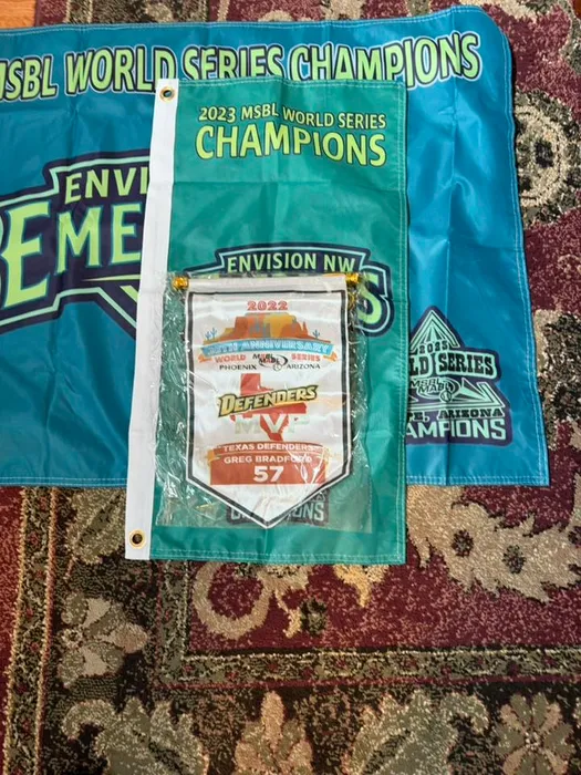 CustomProPrints.Com - Podium Banners