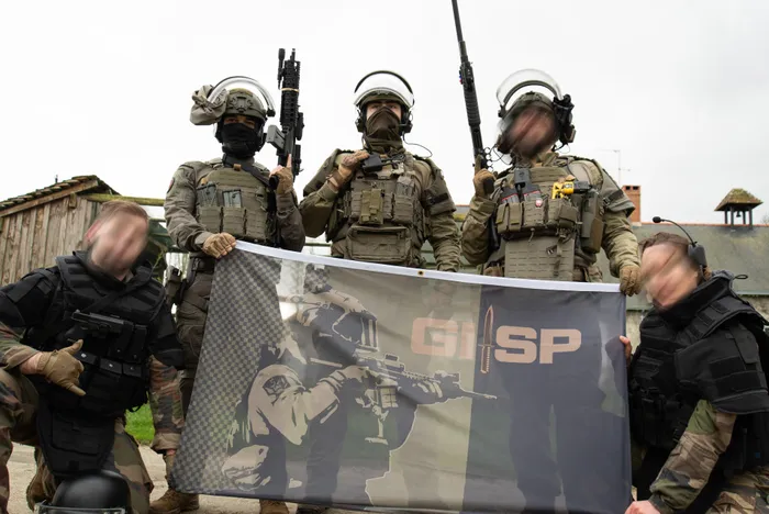 CustomProPrints.Com - Rectangle Flag