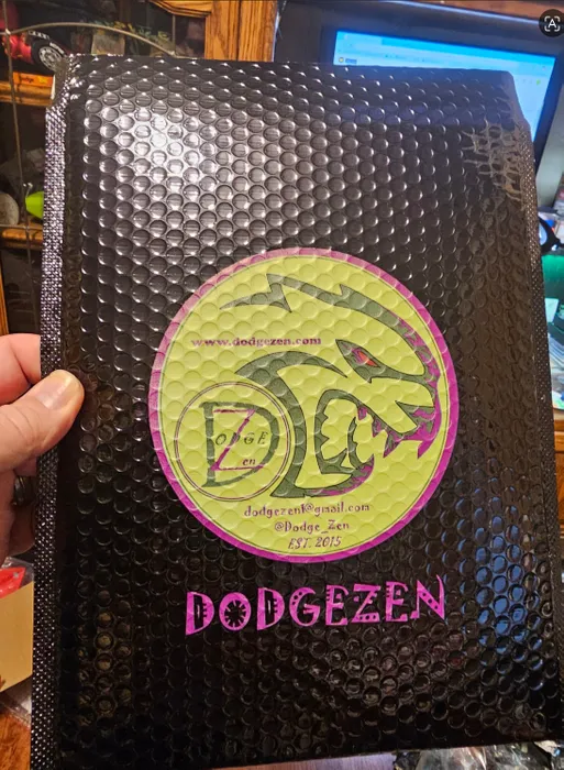 CustomTeesToday.com - Custom Holographic Bubble Mailer