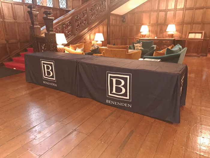 ImprintNow.de - Custom Rectangle Table Covers