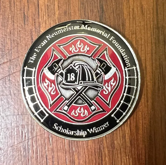 BobbleheadsNow.com - Soft Enamel Challenge Coins