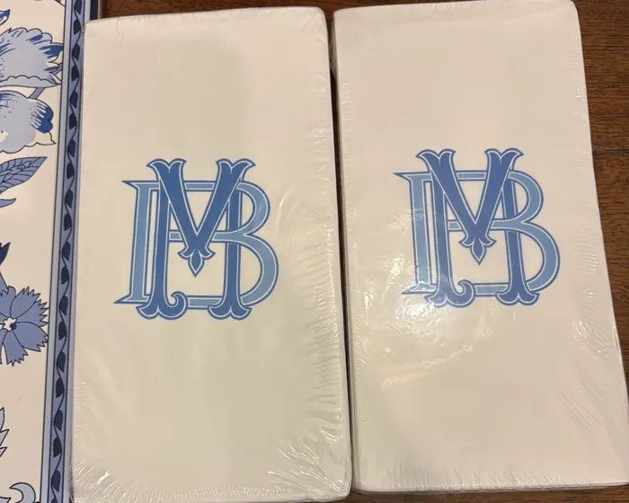 ImprintNow.de - Custom Paper Guest Towel Napkins